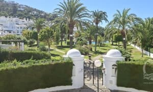 En venta apartamento de dos dormitorios en la urbanización Atlanterra pueblo